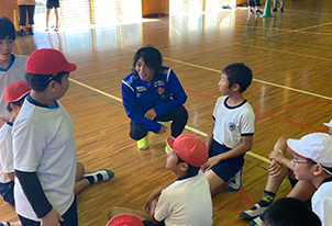 スクール☆ギラヴァンツ10月23日(木)In直方市立上頓野小学校、中間市立中間東小学校